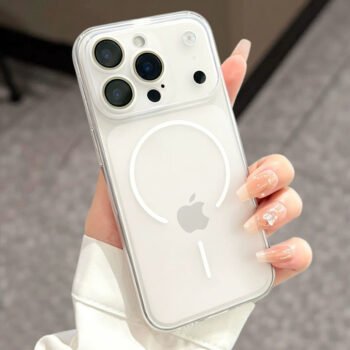The transparent matte phone case is suitable for iPhone 16/17